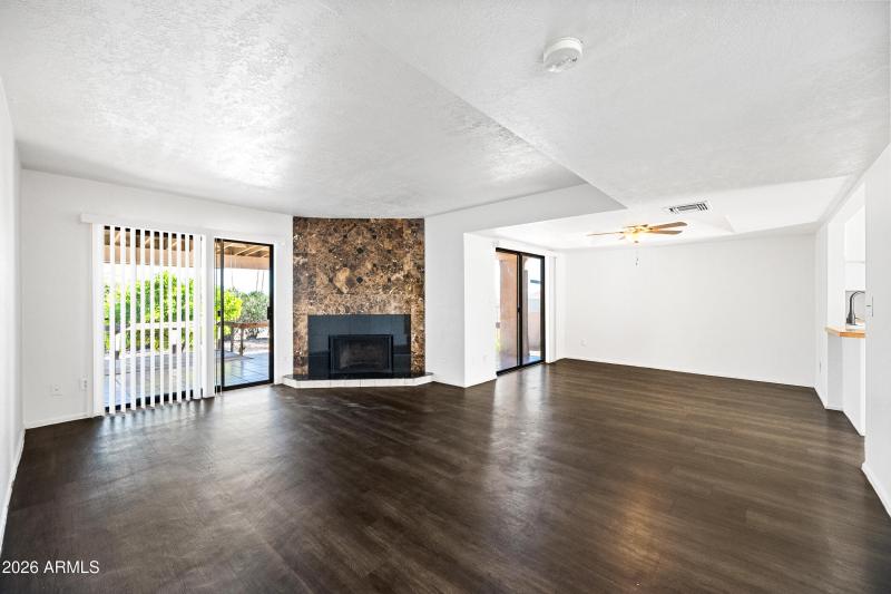 4-12247NFHVA-ocupix-