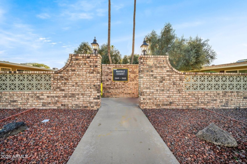 13623 N 111th Ave-27