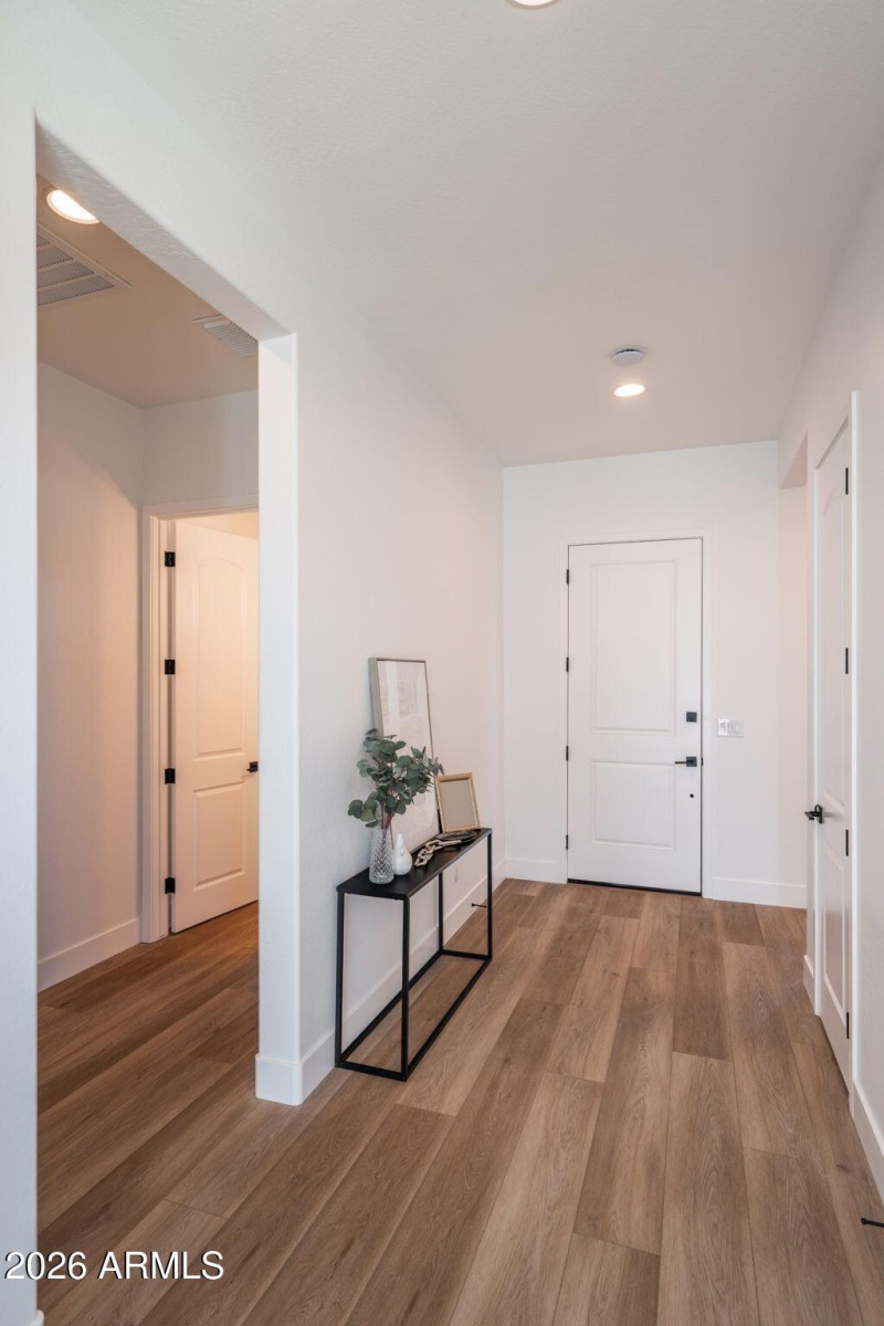 2-web-or-mls-5238-iron-vine-trl