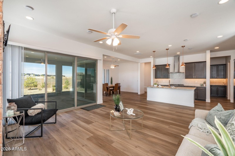 17-web-or-mls-5238-iron-vine-trl