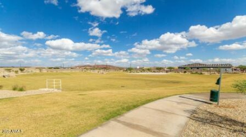 Rancho Mercado Community