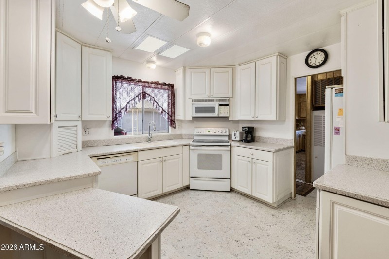 Nicely updated Kitchen