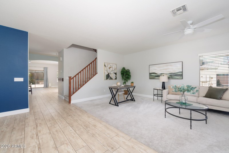 E Powell Way (3167)-2