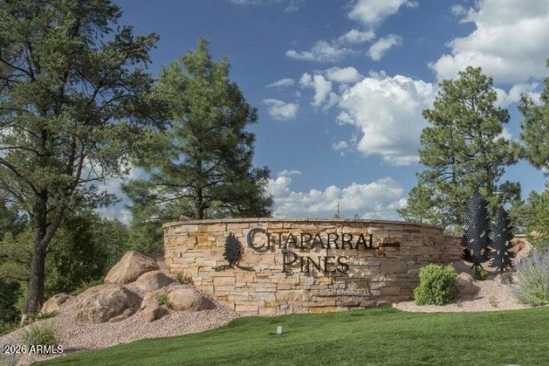 Chaparral Pines Sign