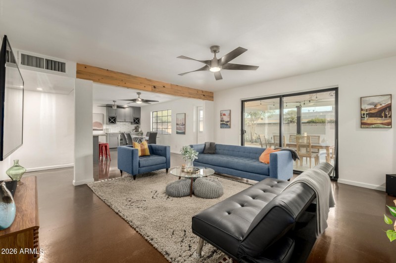 Great room open to the kitchen