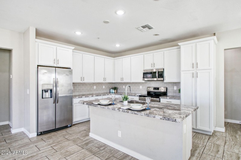 155 N Lakeview Blvd #243 - Web Quality -