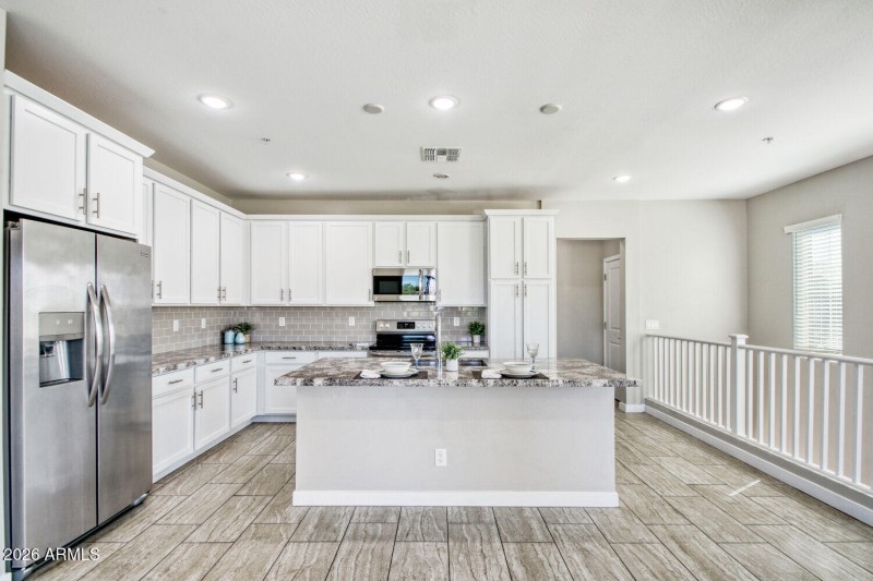 155 N Lakeview Blvd #243 - Web Quality -