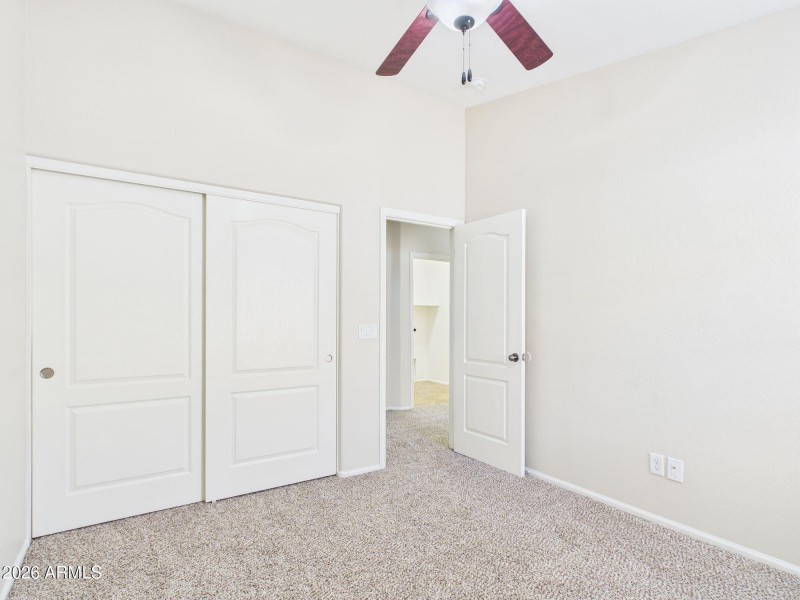 12-web-or-mls-CAM03379G0-PR0190-STILL011