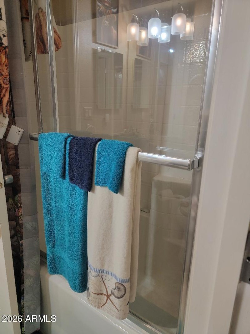 811 guest new shower doors