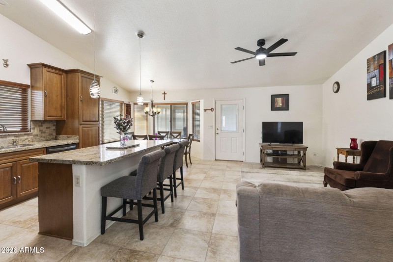 18-web-or-mls-DLB_1056