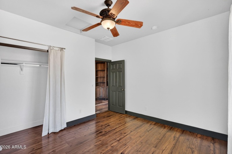 35-web-or-mls-055E Pearl St