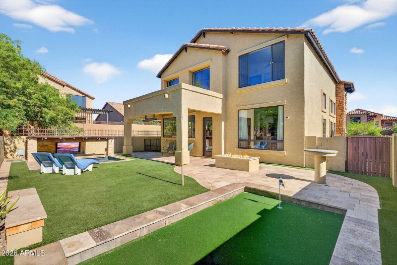 52-web-or-mls-026E Pearl St