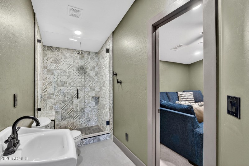 44-web-or-mls-061E Pearl St