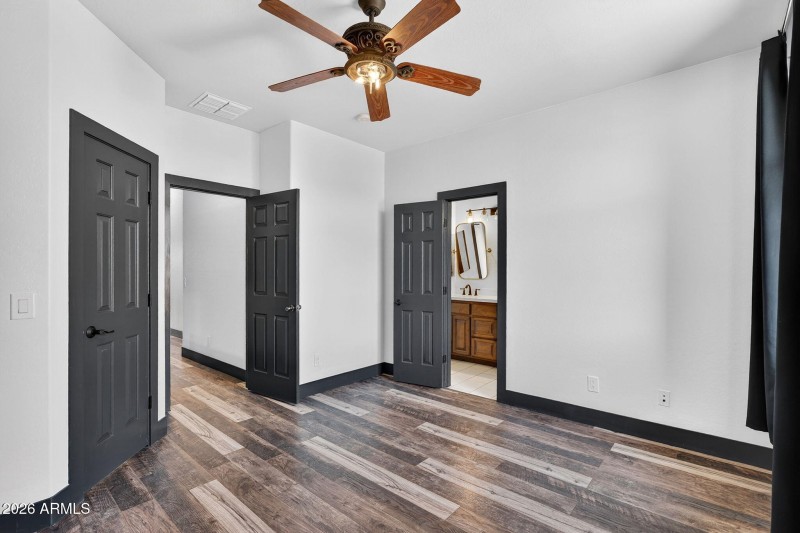 37-web-or-mls-058E Pearl St