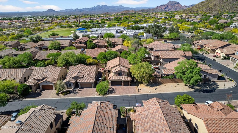 69-web-or-mls-008E Pearl St