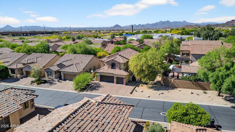 67-web-or-mls-006E Pearl St