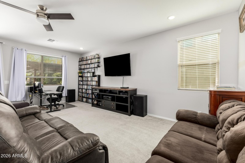 11 - Mondragone 37271