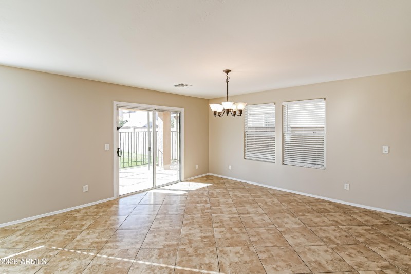 1006312.41173 W BRAVO DR - Dining Room