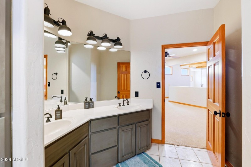 1955 East Yavapai Place-081514