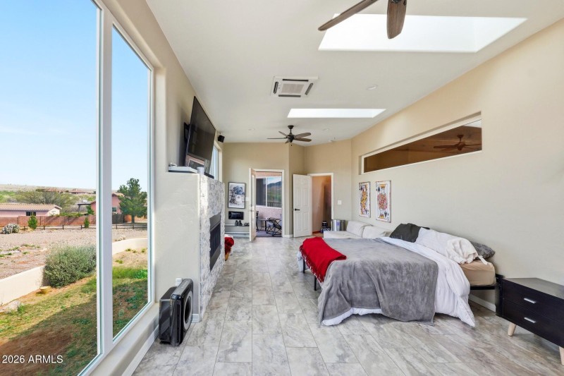 1955 East Yavapai Place-081549