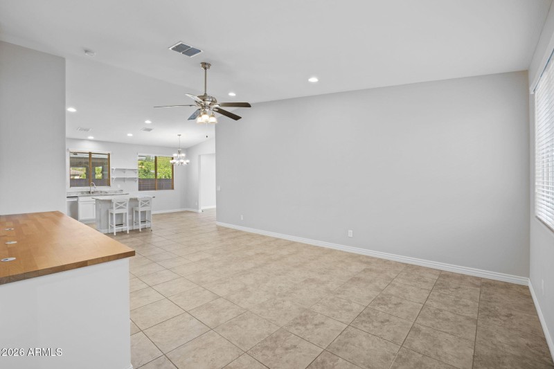 6-web-or-mls-4290-e-palo-verde-st