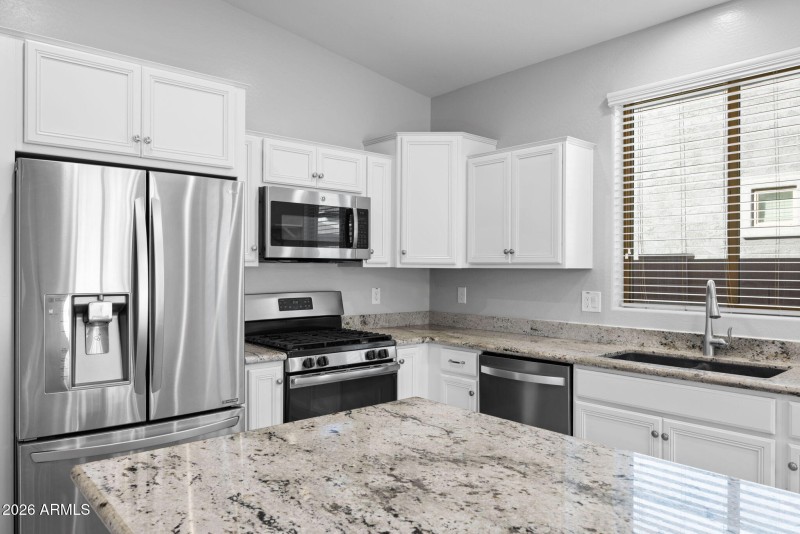 9-web-or-mls-4290-e-palo-verde-st