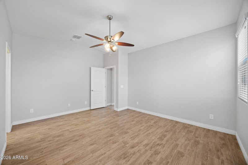 25-web-or-mls-4290-e-palo-verde-st