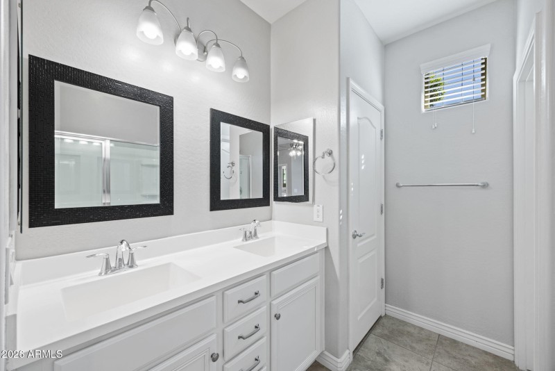 28-web-or-mls-4290-e-palo-verde-st