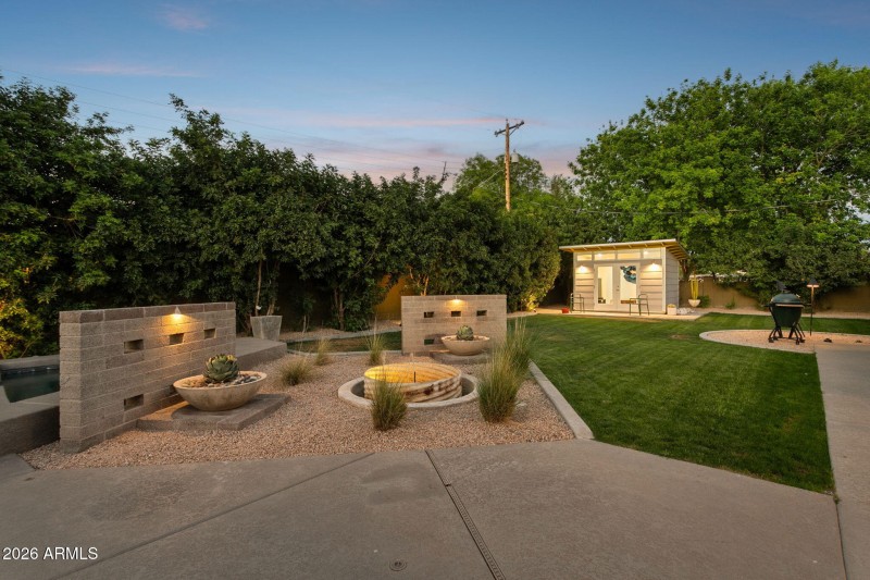 67-web-or-mls-1318-w-glenn-dr