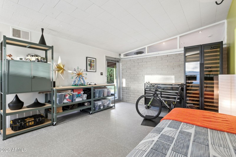 42-web-or-mls-1318-w-glenn-dr