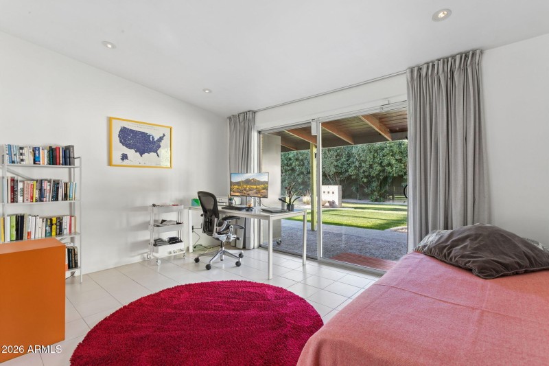 27-web-or-mls-1318-w-glenn-dr