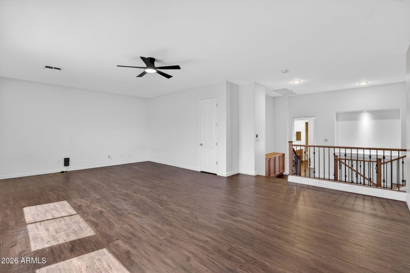 14-web-or-mls-010E Solina Cir