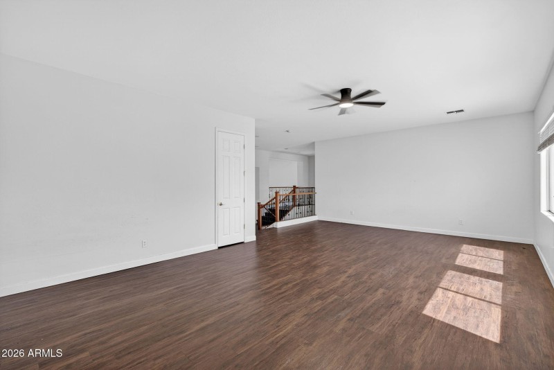 16-web-or-mls-008E Solina Cir