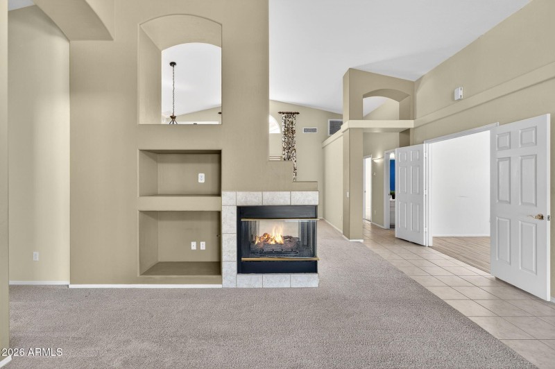 14-web-or-mls-014E Riverdale St