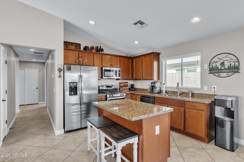 2185 E Hazeltine Way-14