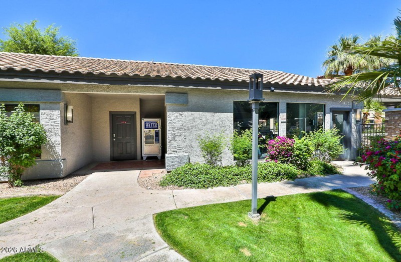 7-web-or-mls-2025 E Campbell Ave 111 Pho