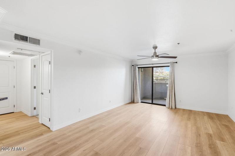 19-web-or-mls-2025 E Campbell Ave 111 Ph