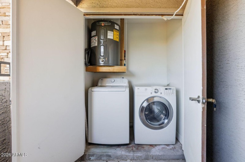 35-web-or-mls-2025 E Campbell Ave 111 Ph