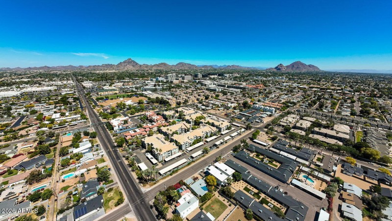 48-web-or-mls-2025 E Campbell Ave 111 Ph