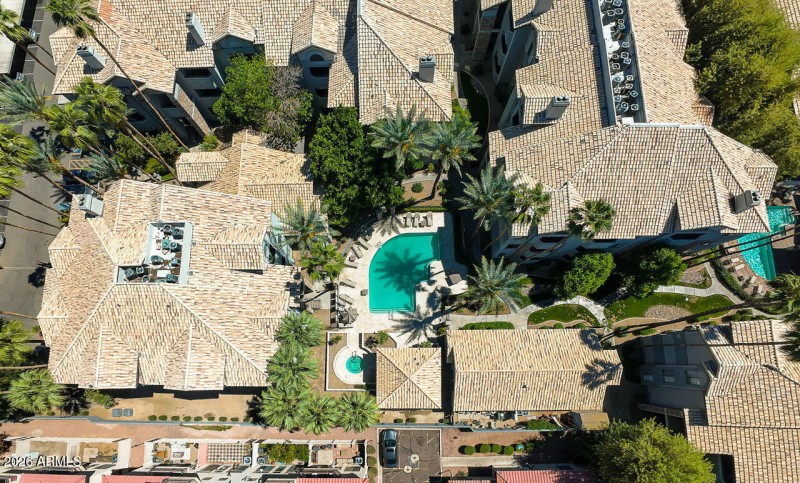 54-web-or-mls-2025 E Campbell Ave 111 Ph