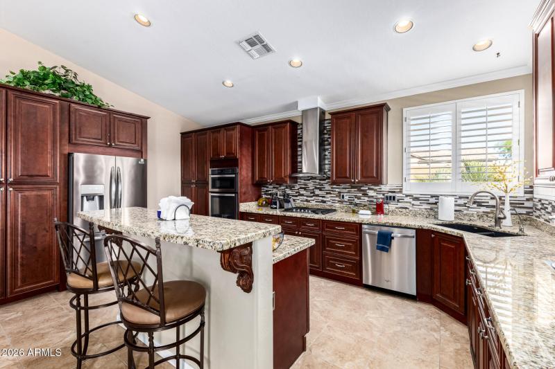 4443 E Morning Vista Ln