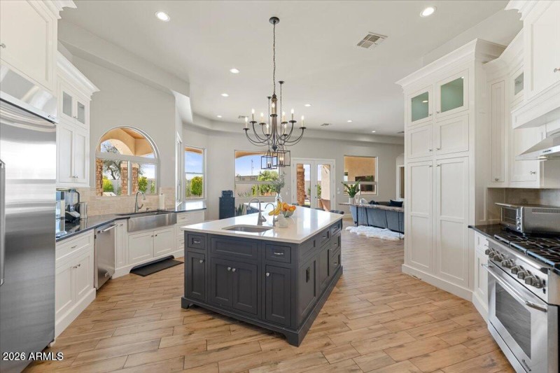 20240803140725110023000000-o