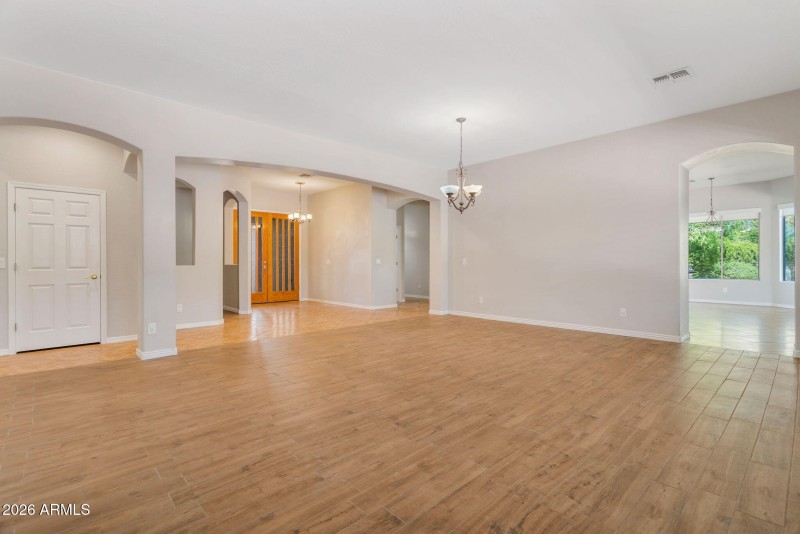 7-web-or-mls-Qp-1979