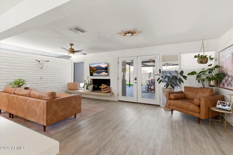 great room exposed brick