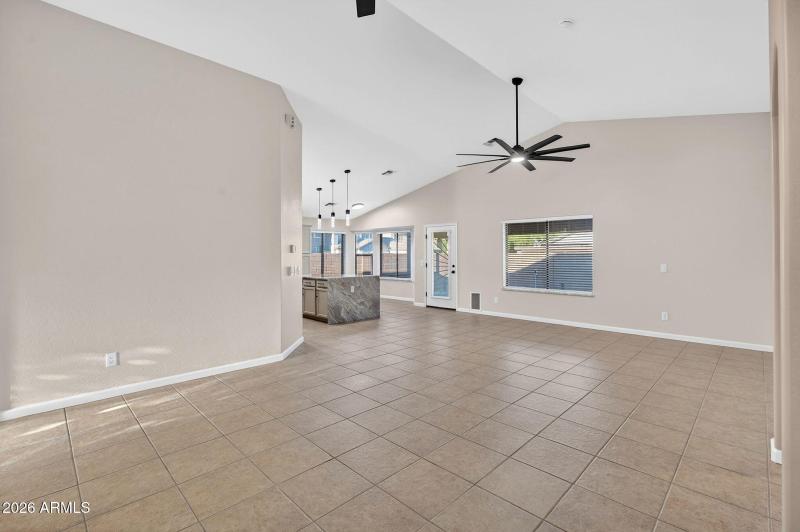 Spacious great room open to kitchen