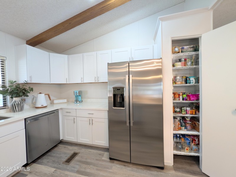 PXL_20260325_215559220~3