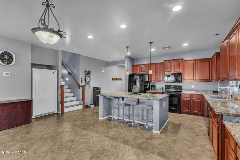 18950 N Alicante St-7