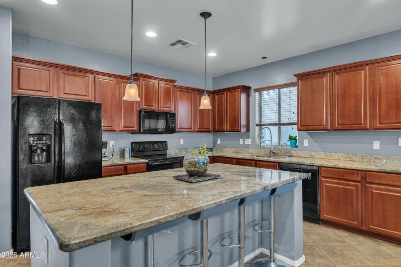 18950 N Alicante St-10