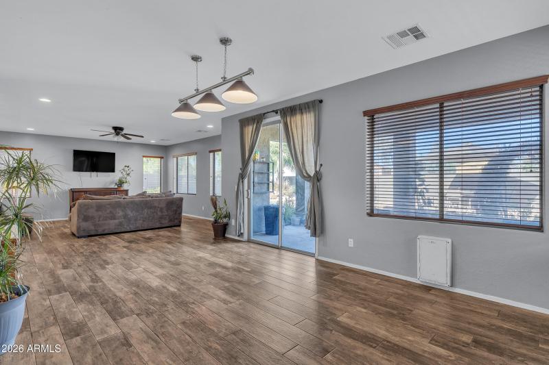 18950 N Alicante St-19