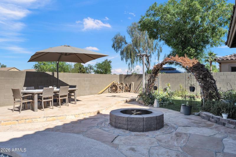 18950 N Alicante St-43